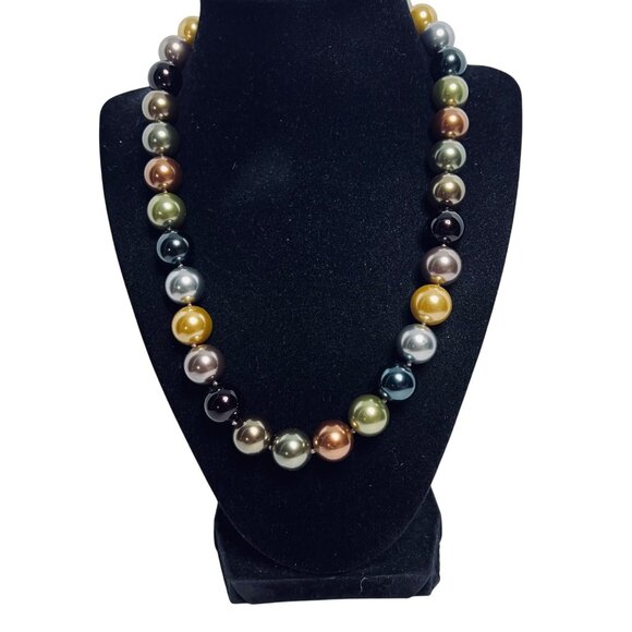 Kenneth Jay Lane Multicolor Glass Pearl Hand-Knotted Necklace (6017) - Picture 2 of 9